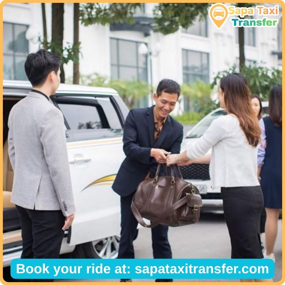 How to Book a Taxi in Sapa: A Step-by-Step Guide 4 Private taxi pickup at a hotel in Sapa Vietnam Sao chép ALT text